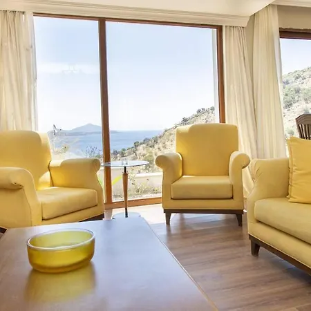 فيلة Duplex With Stunning View Near Camel Beach In